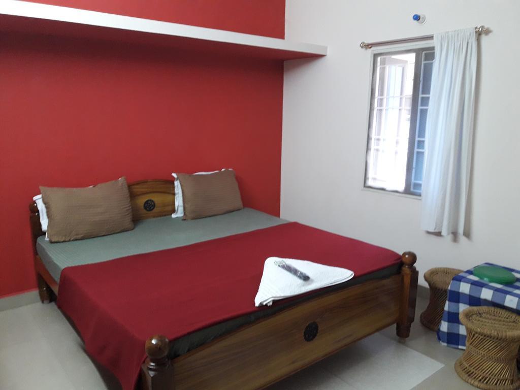 Squirrel Nest Guest House Махабалипурам Екстериор снимка